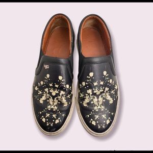 Givenchy ‘Splotch’ leather Slip on Sneakers